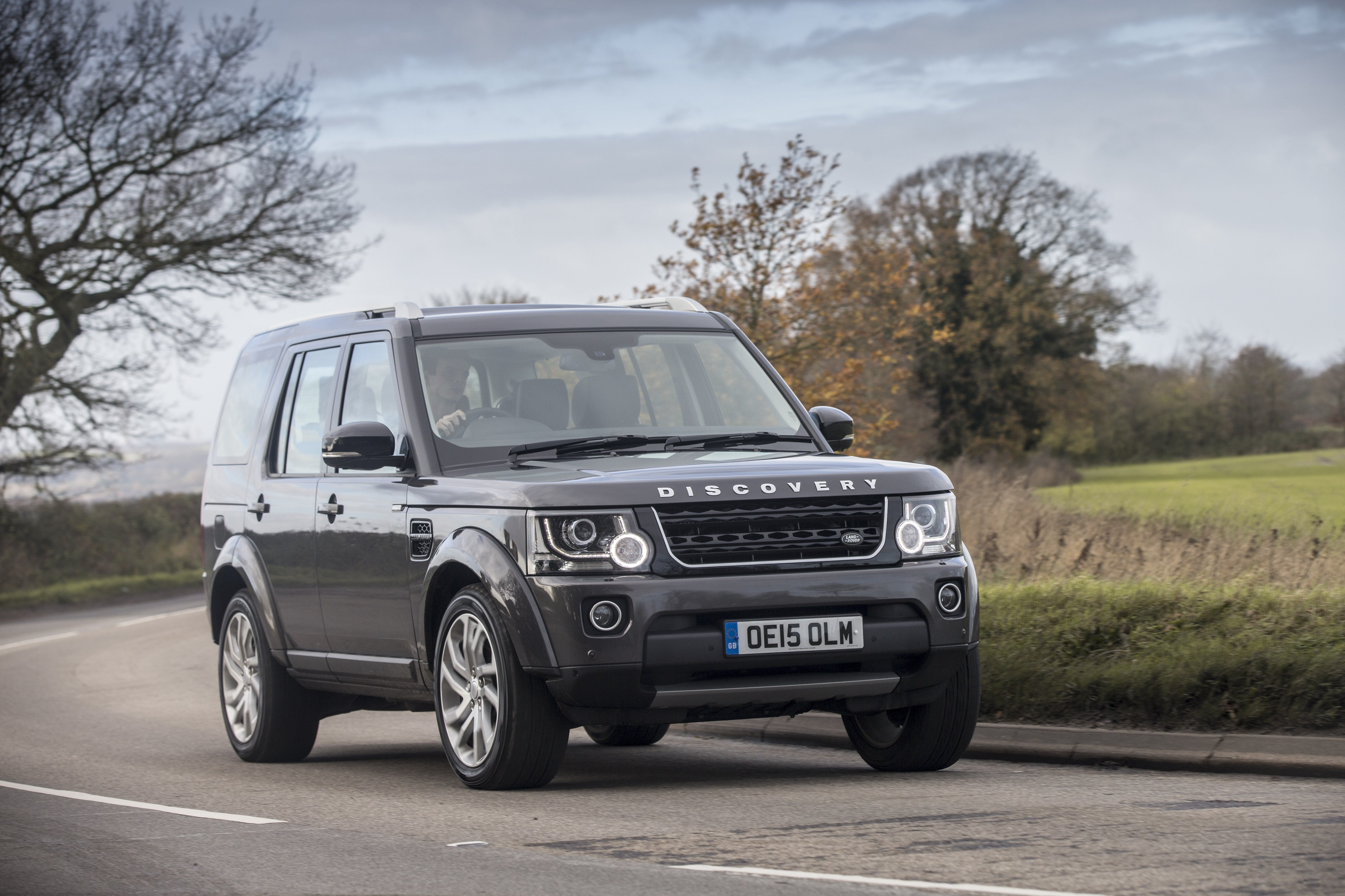 Land rover discovery 4 фото